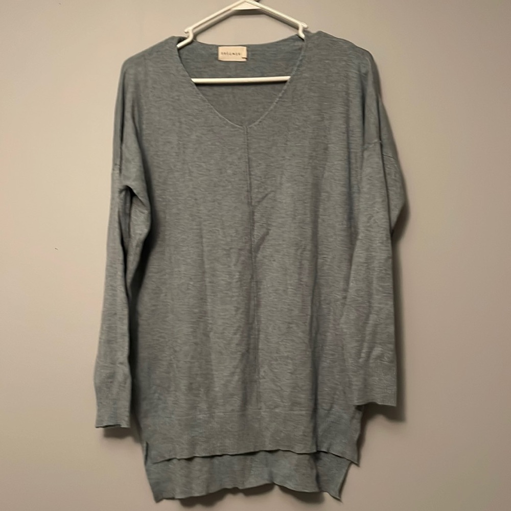 Dreamers v neck sweater